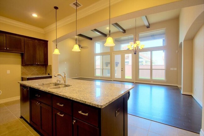 Photo - 63 Silent Cir Dr
