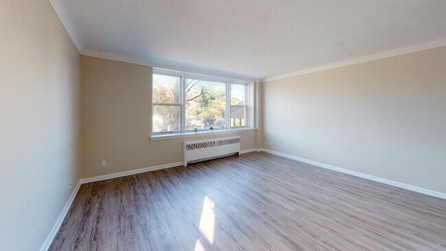 Photo - 1276 Dorchester