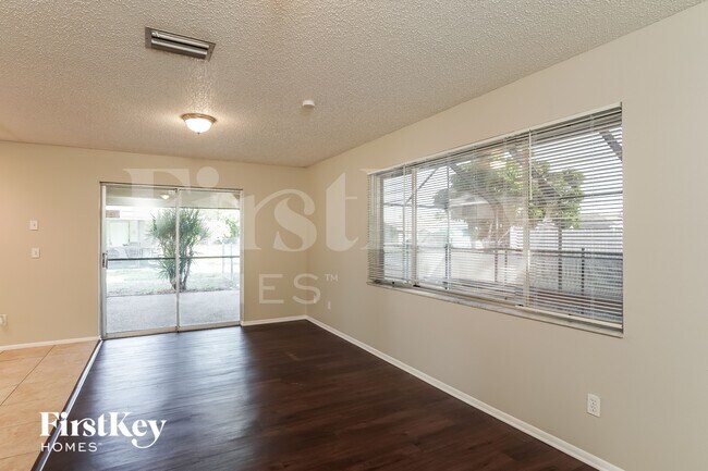Photo - 3413 SE 11th Ave