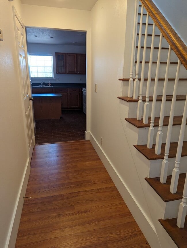 Photo - Farm House on Acreage for Rent
