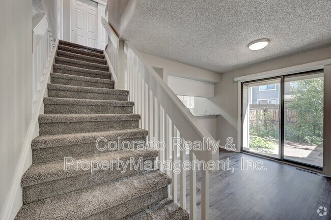 Building Photo - 4641 S Fraser Cir Unit #C Rental