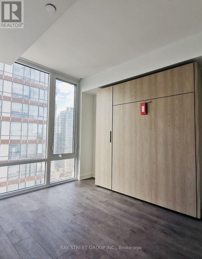 Photo - 501 Yonge St Unit 2103