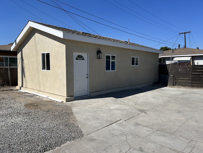 New construction finished in 2022 - 5207 Santa Ana St House