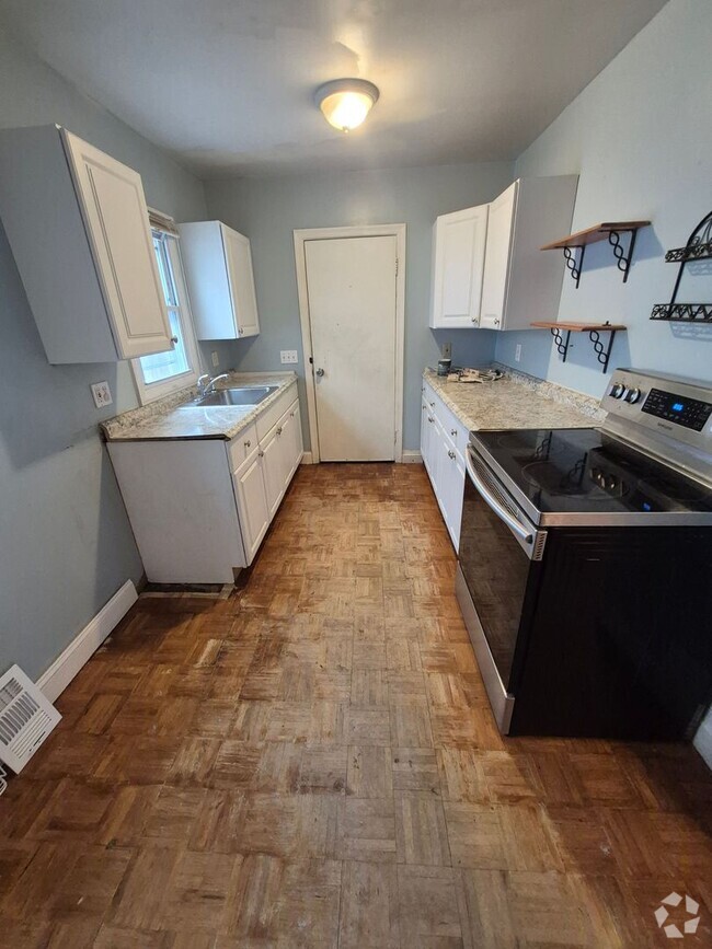 Building Photo - 409 W Hickory St Unit 409 W Hickory St upper Apt