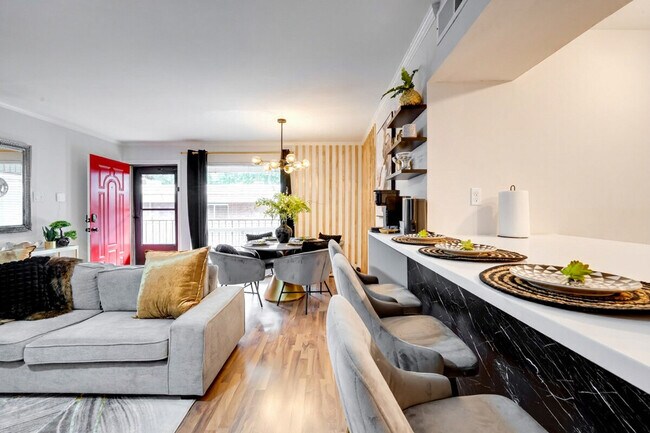 Photo - 4368 Cedar Springs Rd Unidad ID1385757P