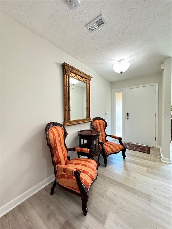 Photo - 6403 Meadowlark Ln