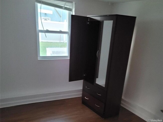 Photo - 124 10th Ave