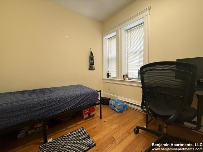 Photo - 887 Huntington Ave Unit 1