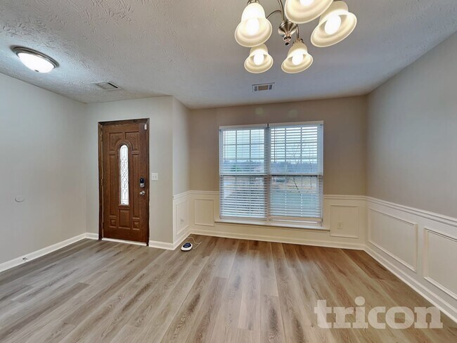 Photo - 1049 Octavia Ct