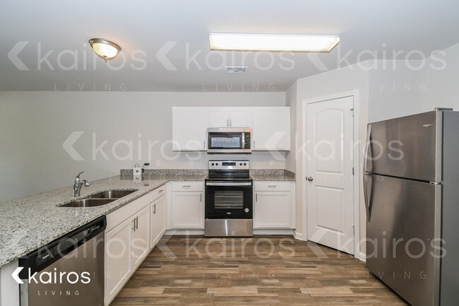 Photo - 137 Saddle Brooke Trce