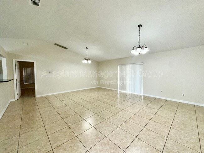 Photo - 602 Del Aire Ct