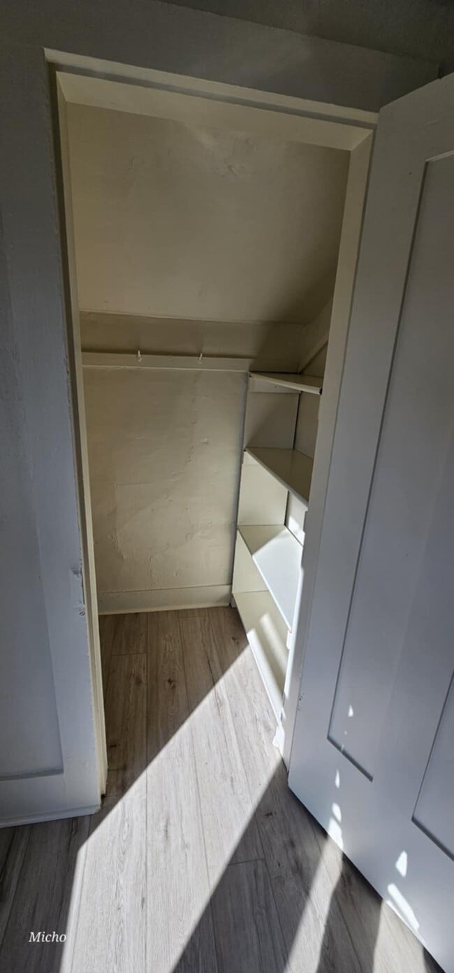 Photo - 508 St Clair St Unit A