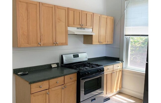 Photo - 4125 Apple St