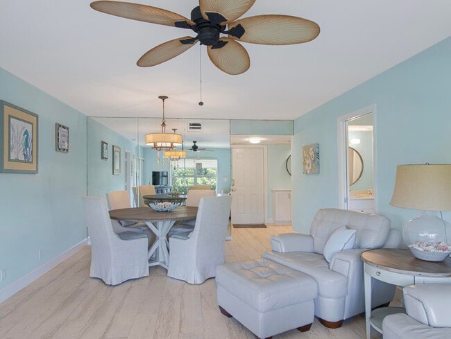 Building Photo - 5560 Tamberlane Cir Unit 324