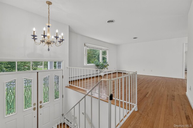 Photo - 234 Betsy Ross Dr