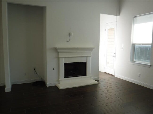 Photo - 17413 Casanova Ave