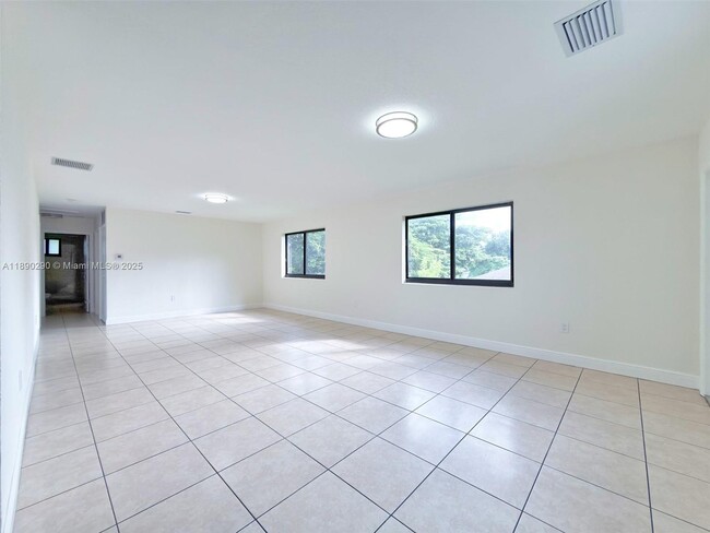 Photo - 1489 NW 59th St Unidad 1489