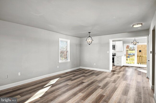 Photo - 130 Meadowlark Ave Townhome