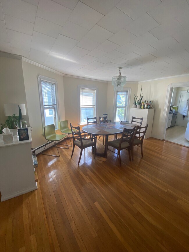 33 Winslow Ave Unit 2
