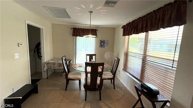 Photo - 1911 Sunniland Blvd