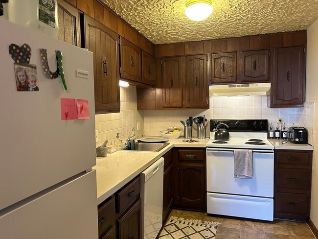 Photo - 75 Winthrop St Unit 11