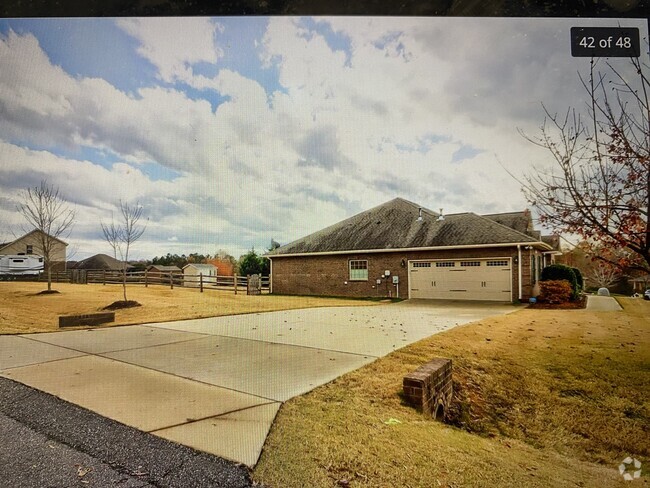 Building Photo - 119 Nesting Quail Ln Rental