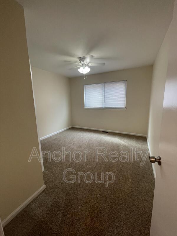 Building Photo - 2226 Sedgewick Dr