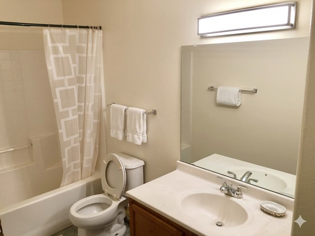 Building Photo - 8427 Thunder Ridge Way #203 Unit Thunder Ridge