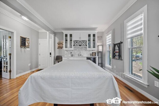 Photo - 6000 Sedgefield Rd