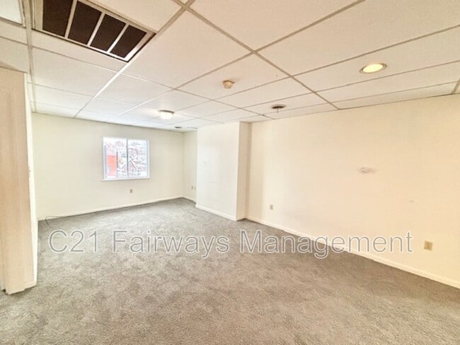 Building Photo - 703 Brookline Blvd