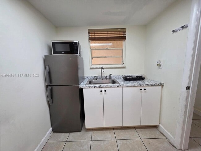 Building Photo - 8550 SW 109th Ave Unit 5-228