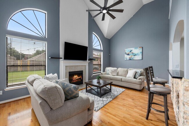 Photo - 16315 Scotch Hollow Ln