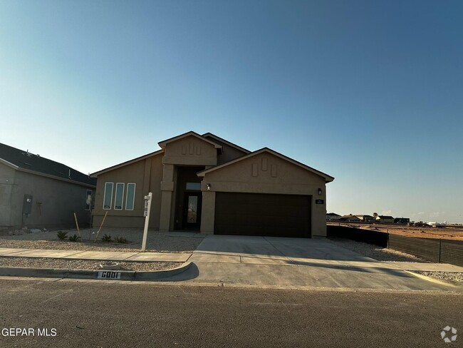 Building Photo - 6001 Dalhart Dr Rental