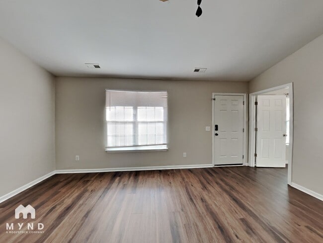 Photo - 466 Barewood Dr