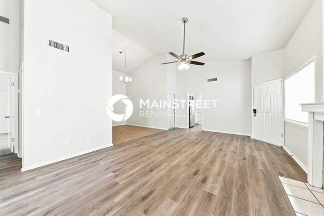 3 Bedroom Pet-Friendly Home in Phoenix, AZ with Main Street Renewal