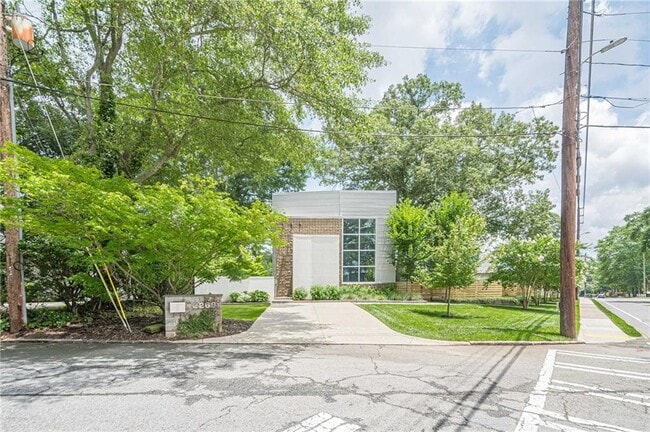 Photo - 2269 Briarwood Hills Dr NE