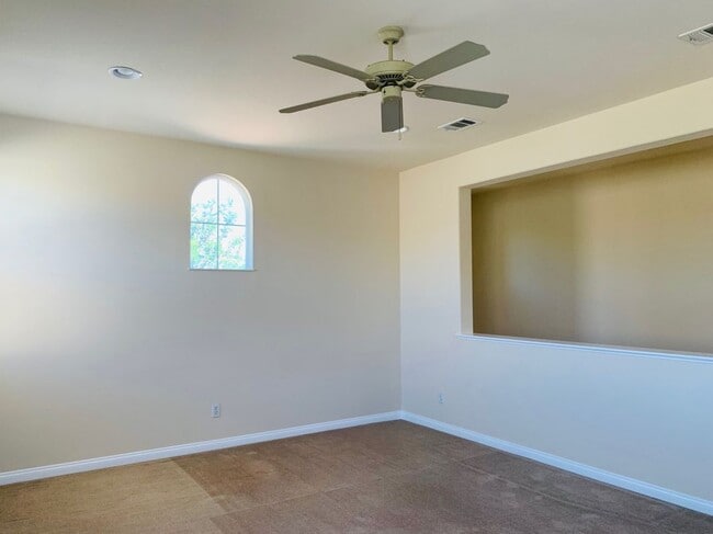 Photo - 13772 Dearborn St