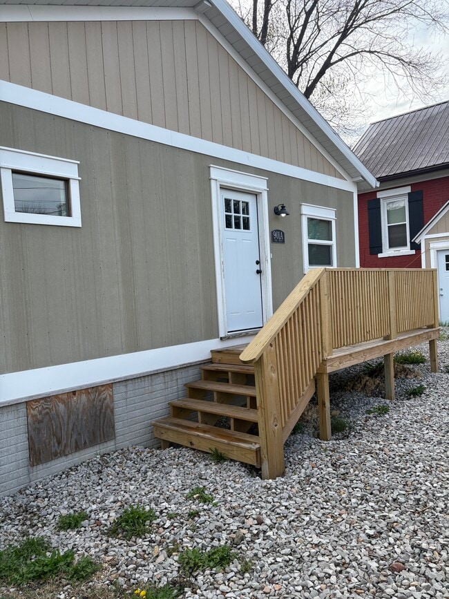 Building Photo - 901 Pike St Unit Apt A