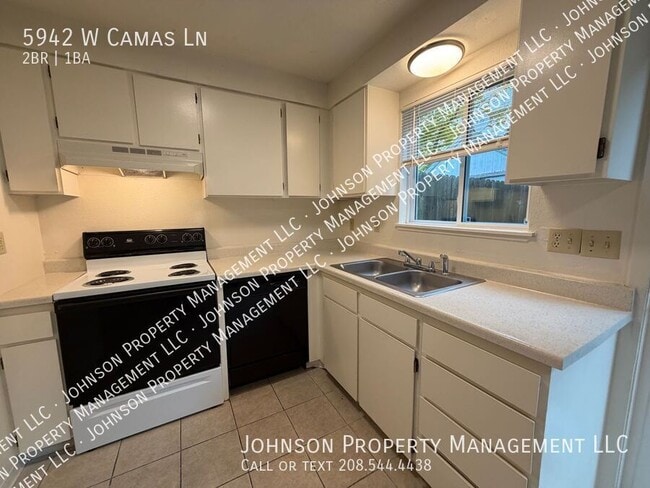 Photo - 5942 W Camas Ln