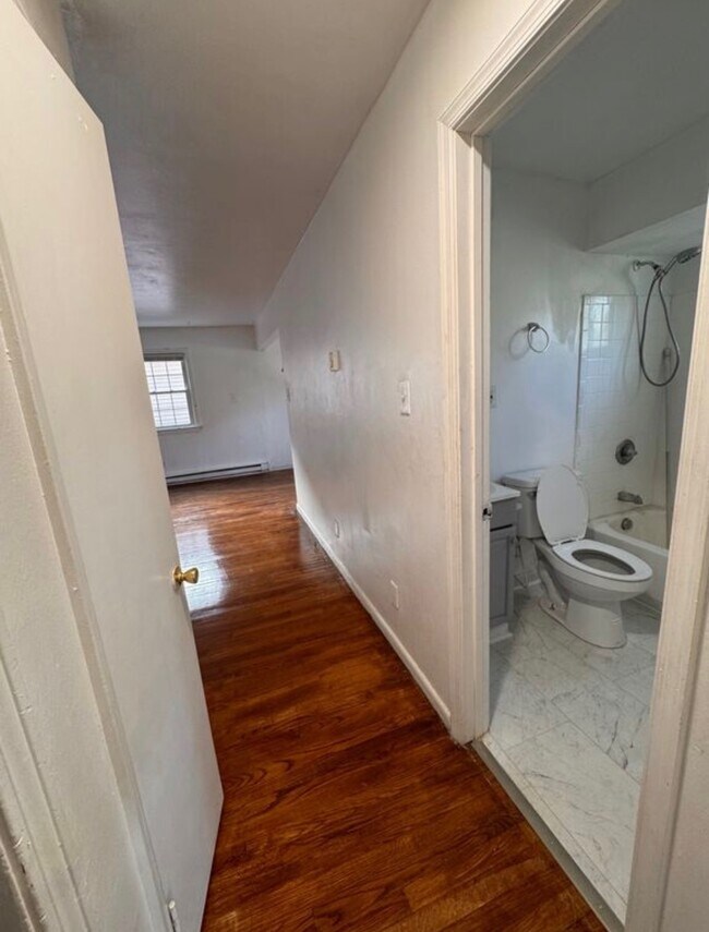 Photo - 1007 W 36th St Unidad 4