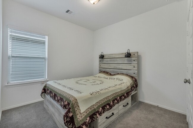 Photo - 16751 Rover Ln