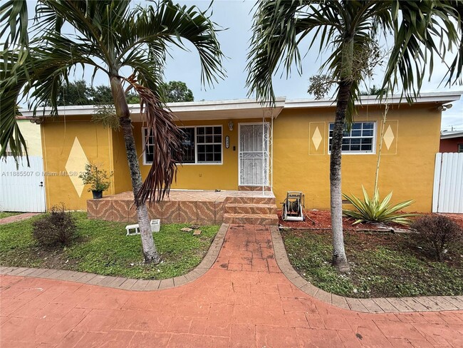 Photo - 1235 NW 129th St House