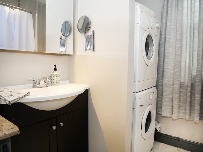 Photo - 140 Trenton St