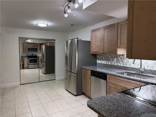 Photo - 1190 Charles St Unit 6