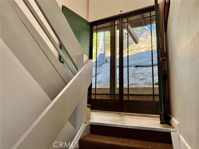 Photo - 872 Sierra Vista Dr