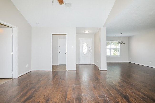 Photo - 16325 Sun View Ln