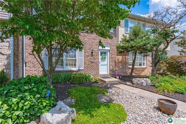 Photo - 4531 N Hedgerow Dr