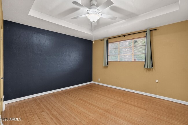 315 W Glenrosa Ave