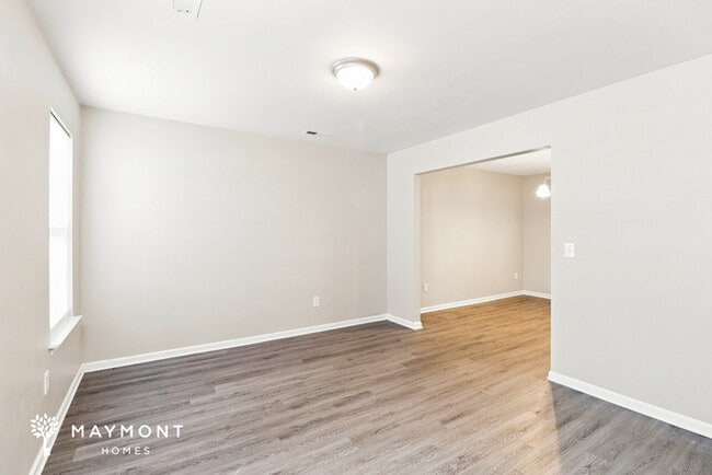 907 Tennyson Dr