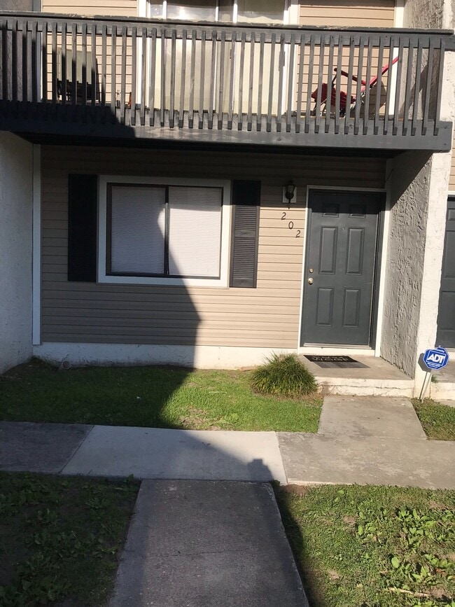 Photo - 401 Golf Rd